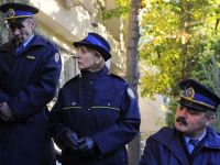 
	Senatorii au respins proiectul de lege privind concedierea a 10.000 de politisti
