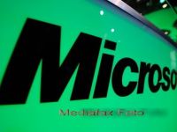 
	Tranzactia secolului in IT. Microsoft isi incearca iar norocul. Vrea sa cumpere Yahoo!
