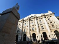 
	Guvernul de la Roma a adoptat azi noi masuri de austeritate. Cum spera italienii sa-si reduca datoria publica
