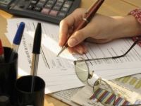 
	Boc promite reducerea duratei de infiintare a unei firme si noi proiecte de sprijin pentru companii
