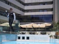 
	Joburi de vara in insulele grecesti cu 700 euro/luna. Hotelierii din Cipru si Grecia vor sa angajeze 2.000 de romani
