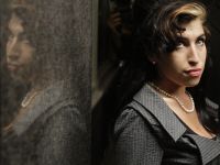 
	Casa in care a murit Amy Winehouse va fi scoasa la licitatie
