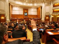 
	Deputatii au adoptat amnistia fiscala in cazul mamelor care au primit indemnizatii calculate gresit
