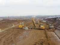 
	Autostrazi construite in proportie de 50%, desi ar trebui sa fie gata peste o luna, nemtii ne pun piedici pentru Schengen, iar cel mai mare mall din lume s-a transformat in &quot;oras-fantoma&quot;
