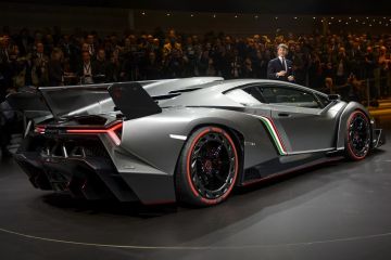 Salonul Auto Geneva. Modele in serie limitata, comandate de milionarii lumii: Lamborghini de 3 mil. euro si masina din aur