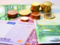
	Avertismentul Comisiei Europene: Inca doua tari din zona euro prezinta riscuri economice excesive
