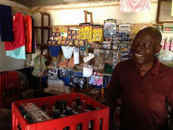 Medicamentele, mai greu de gasit in Africa decat sticlele de Coca-Cola