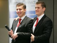 
	Platforma romaneasca unde tinerii cauta sa-si finanteze ideile de business. Cum au atras doua start-up-uri autohtone 1 milion de euro de la investitori

