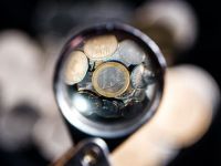 
	Ce se va intampla cu Romania, dupa &quot;embargo-ul&quot; impus de Rusia importurilor din Occident. Topul tarilor unde situatia se anunta &quot;dramatica&quot;

