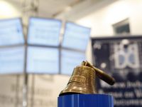 Bursa de la Bucuresti a scazut miercuri, urmand trendul celorlalte piete financiare din Europa, pe fondul temerilor privind un colaps economic al Rusiei