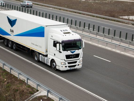Trimiterile prin FAN Courier pot fi ridicate si din reteaua de magazine PayPoint Colet Expres