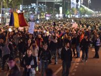 
	Noi proteste sunt anuntate si pentru miercuri seara. Ce vor manifestantii sa se intample dupa caderea Guvernului si demisia lui Piedone
