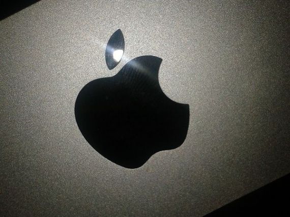 Apple depăşeşte gigantul petrolier Saudi Aramco și devine din nou cea mai valoroasă companie din lume