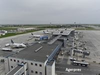 Transportul aerian de pasageri a scăzut cu peste 17% în primul trimestru, după ce cursele au fost suspendate în timpul stării e urgență