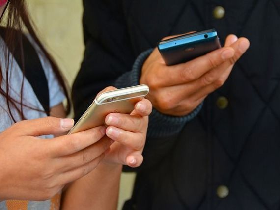 Fenomenul online care a depășit prostituția din stradă. Internetul facilitează disimularea, anonimatul şi discreţia care permit activităţile ilegale