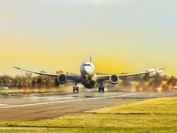 Compania aeriană care anulează toate zborurile și intră sub administrare specială, din cauza epidemiei cu coronavirus