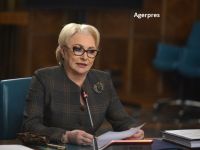 
	Guvernul aprobă plafoanele bugetare pentru anumiți indicatori economici. Dăncilă: Iohannis face &quot;un joc electoral și îi dezinformează pe români&rdquo;

