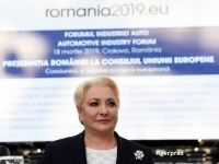 
	Șeful Ford atrage atenția Vioricăi Dăncilă să respecte promisiunile legate de infrastructură, imediat după ce aceasta s-a lăudat că PSD a făcut 500 km de autostradă
