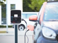 
	Polonia construiește, într-o regiune minieră din sudul ţării, o uzină de stat care va produce automobile electrice și va crea 15.000 de locuri de muncă
