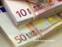 
	De ce se devalorizează leul: deficitul comercial al României a depășit 14 mld. euro, la 10 luni, și riscă să atingă 18 mld. euro, la finalul anului
