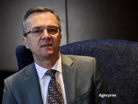 
	Crăciun (APAPR): Cumulând Pilonul I cu Pilonul II, din păcate, abia ajungem la 50% de veniturile dinainte de pensionare. Contribuţia de 6% la Pilonul II e insuficientă
