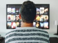 Netflix pregăteşte Social Distance , un serial inspirat din perioada de izolare, după ce a obținut cele mai bune rezultate financiare din istorie, datorită izolării