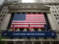 Cel mai important indice al bursei americane a închis marţi la un nivel record, recuperând pierderile uriaşe provocate de pandemie. Cele mai atractive acțiuni, cele ale Amazon