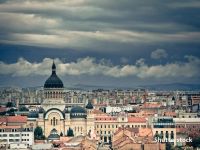 
	Analiză: Piaţa imobiliară din Transilvania trece prin cea mai bună perioadă din ultimele trei decenii. Livrări record de locuințe în Cluj-Napoca, Sibiu şi Oradea și prețuri în creștere
