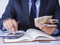 
	Sondaj: Mai mult de un sfert dintre companiile din România își restrâng activitatea și vor face concedieri. Salariile se mențin la nivelul anterior pandemiei
